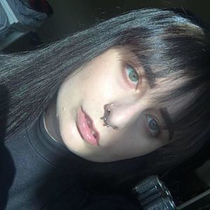 Meet your Posher, Michayla